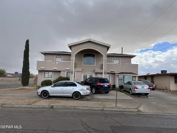 $395,000 | 324 Valley Fair Way, El Paso, TX 79907