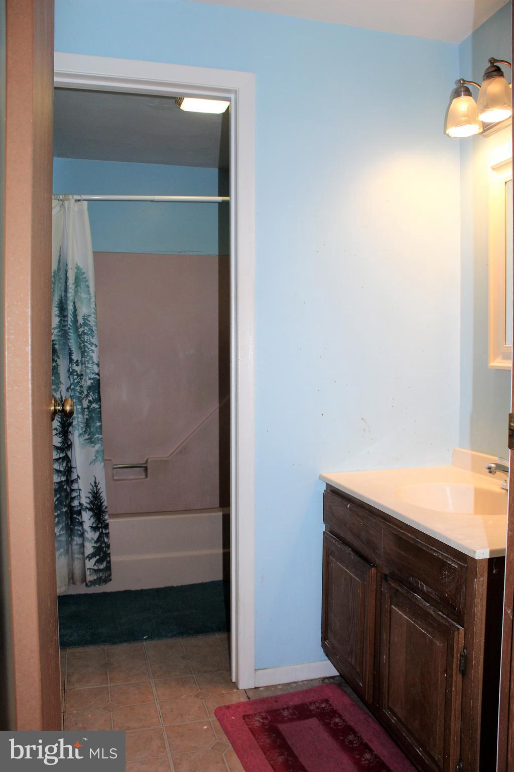 574 Valley Road Enola, PA 17025 - Photo 7 of 8 Gallery Image 7