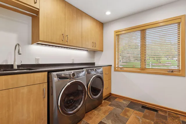 $1,485,000 | 11886 Tapestry Lane, Minnetonka, MN 55305