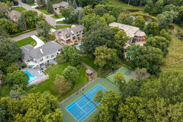 $1,485,000 | 11886 Tapestry Lane, Minnetonka, MN 55305
