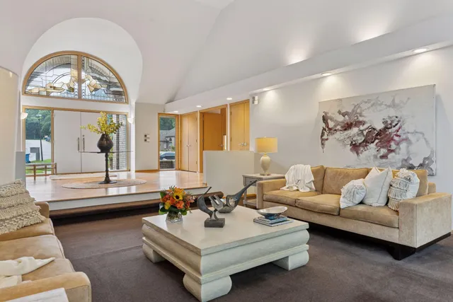 $1,485,000 | 11886 Tapestry Lane, Minnetonka, MN 55305