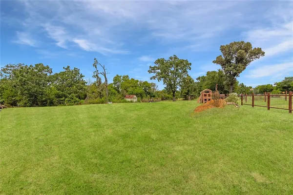 $399,900 | 796 Farm To Market Road 2661, Tyler, TX 75704