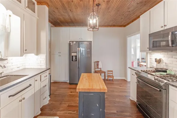 $399,900 | 796 Farm To Market Road 2661, Tyler, TX 75704