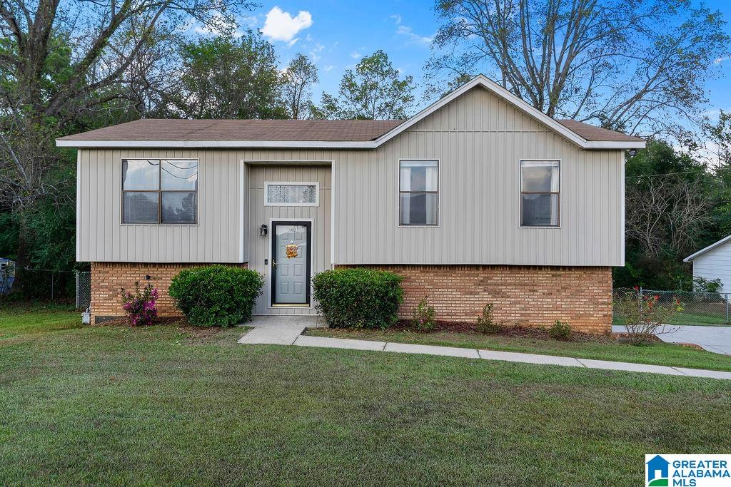 938 5th Street Pleasant Grove, AL 35127 - Photo 1 of 29