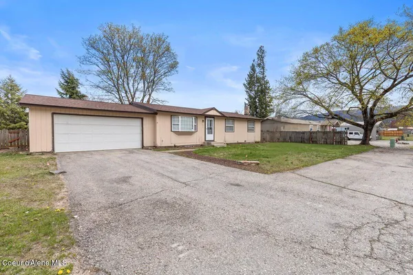 $424,900 | 347 Kluth Street, Priest River, ID 83856