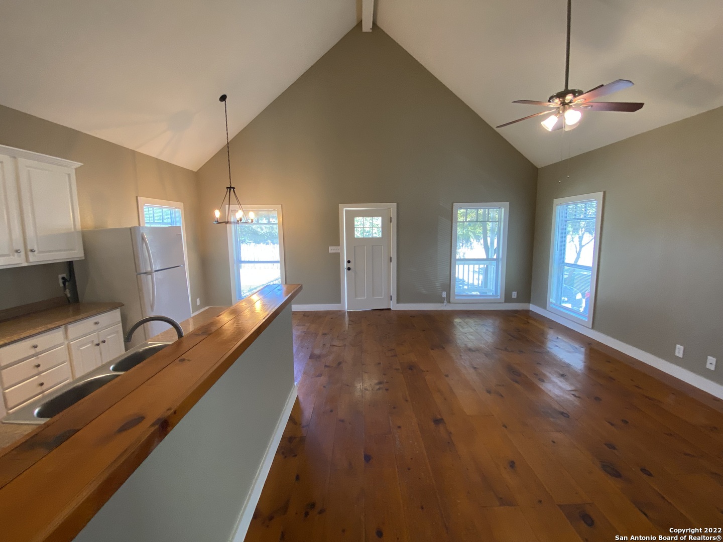 44 Fredericksburg Road Comfort, TX 78013 - Photo 10 of 13