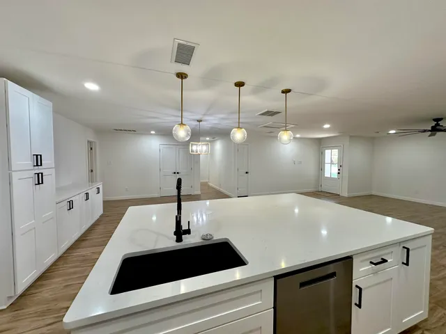 $2,835 | 5426 22nd Street, Lubbock, TX 79407