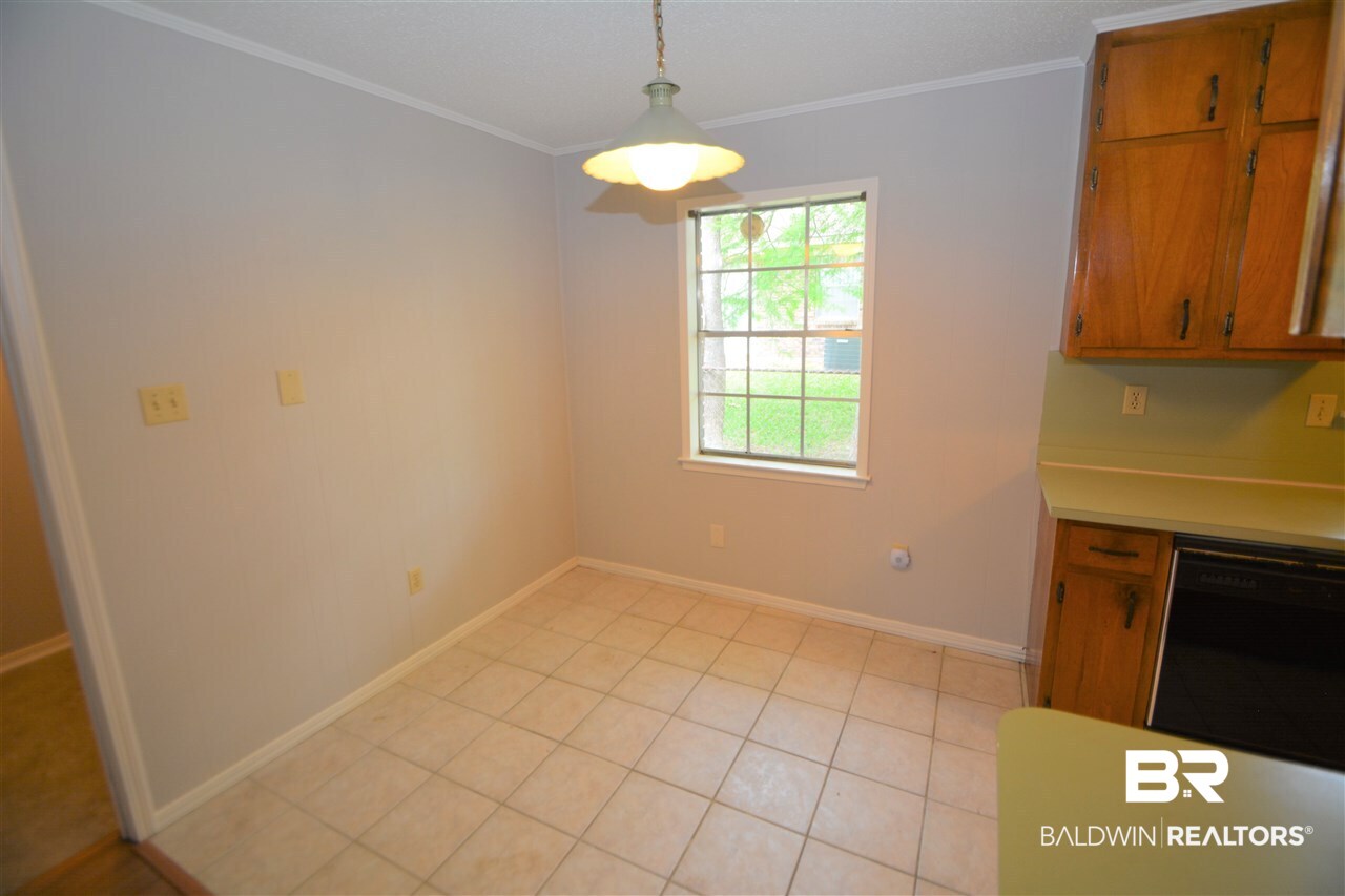 2704 Longleaf Drive Mobile, AL 36693 - Photo 13 of 28