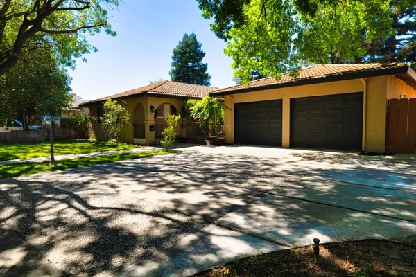 $599,298 | 2613 Surrey Avenue, Modesto, CA 95355