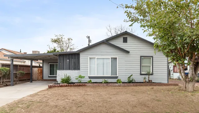 $299,900 | 4676 East Church Avenue, Fresno, CA 93725
