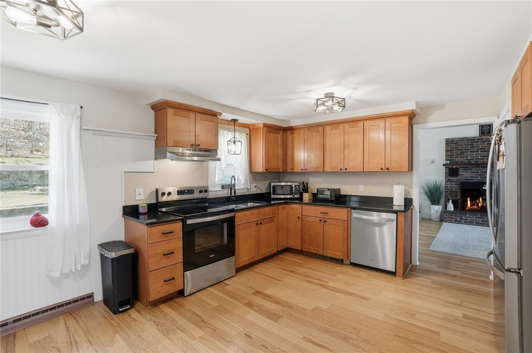 144 Blackrock Road Coventry, RI 02816 - Photo 2 of 33 Kitchen