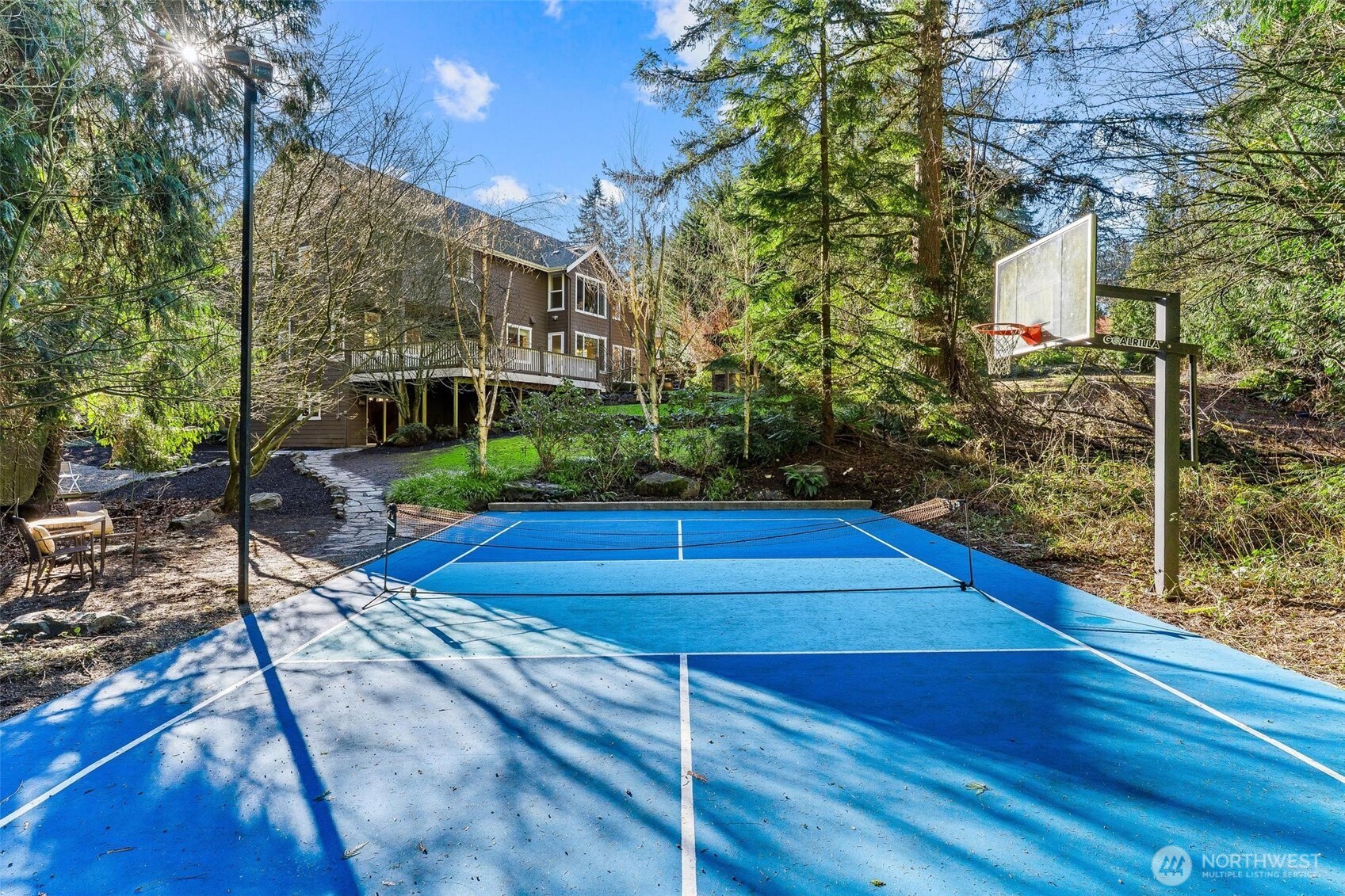 16454 108th Avenue Northeast Bothell, WA 98011 - Photo 38 of 40 a view of a tennis court