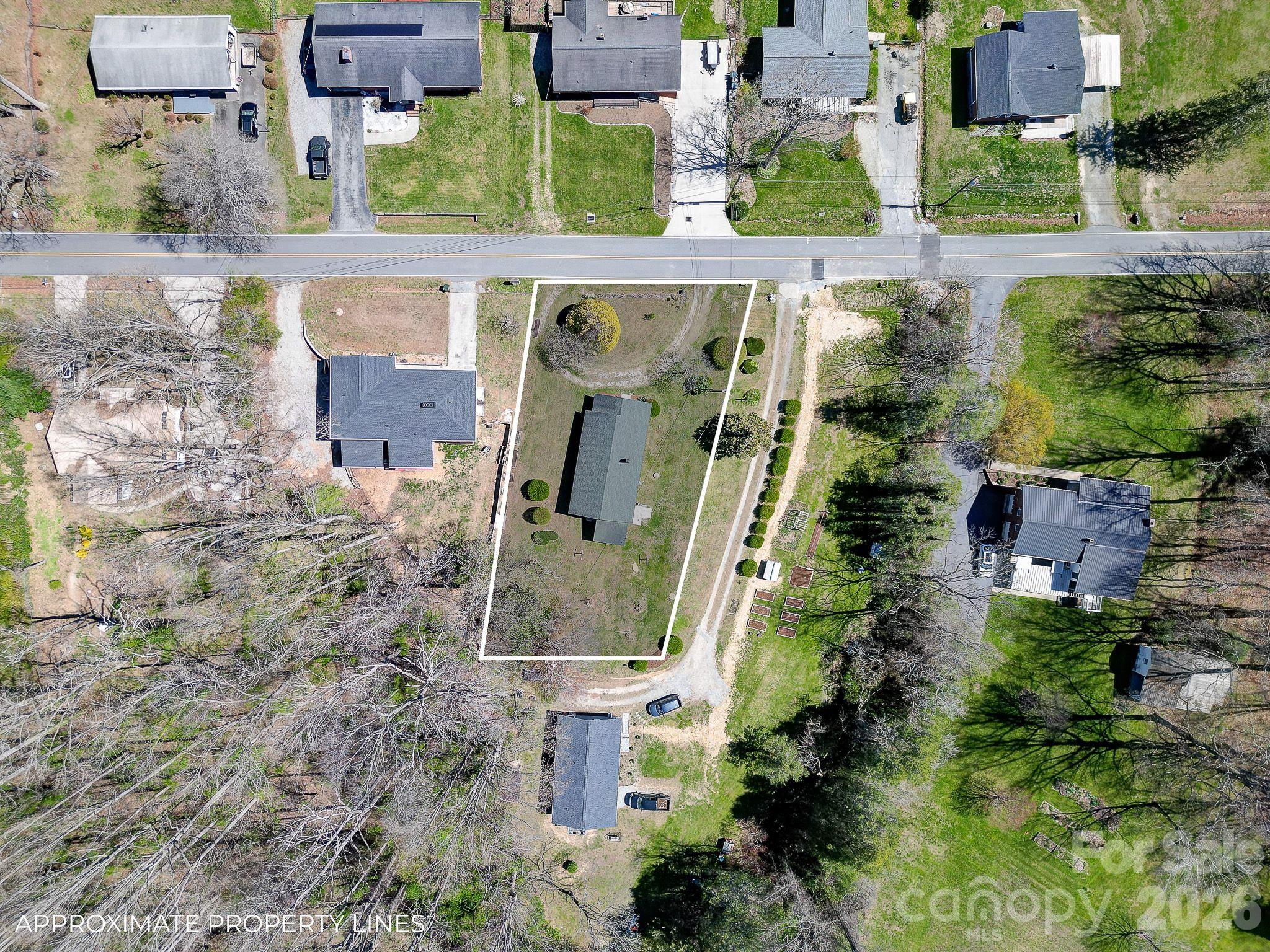 438 Loop Road Hendersonville, NC 28792 - Photo 39 of 40