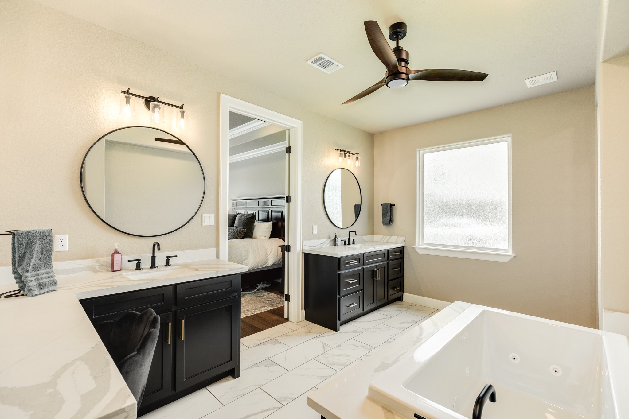838 Oak Ridge Drive Angleton, TX 77515 - Photo 24 of 45