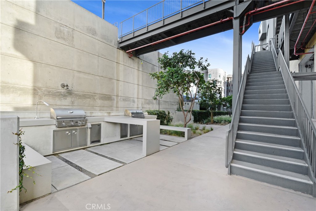 200 North San Fernando Road Los Angeles, CA 90031 - Photo 20 of 21