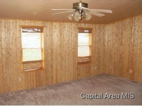 5673 Irwin Bridge Road Pleasant Plains, IL 62677 - Photo 13 of 23 Gallery Image 13