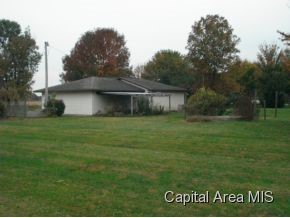 5673 Irwin Bridge Road Pleasant Plains, IL 62677 - Photo 21 of 23 Gallery Image 21