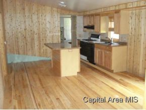 5673 Irwin Bridge Road Pleasant Plains, IL 62677 - Photo 8 of 23 Gallery Image 8