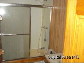 5673 Irwin Bridge Road Pleasant Plains, IL 62677 - Photo 10 of 23 Gallery Image 10