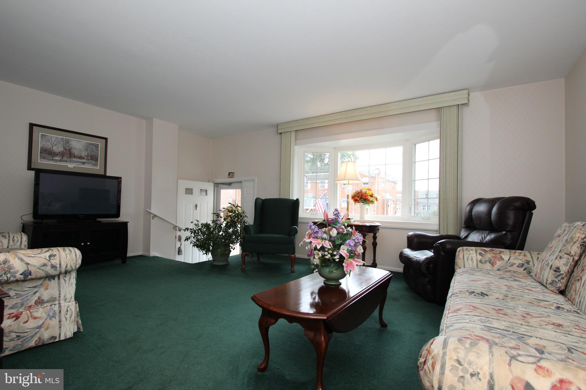 12437 Barbary Road Philadelphia, PA 19154 - Photo 5 of 23