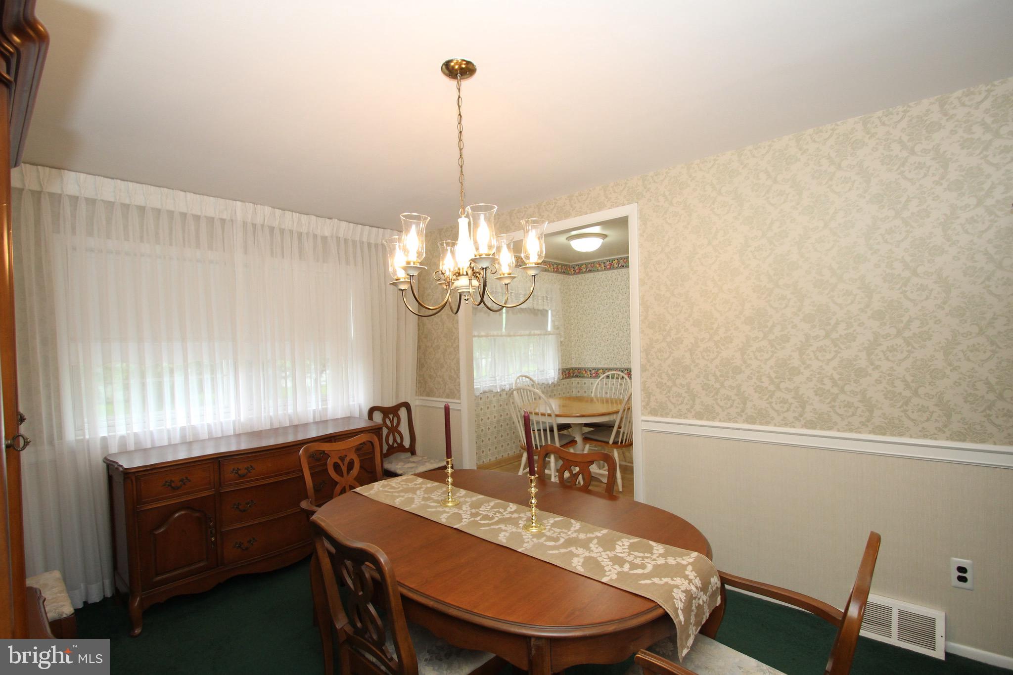 12437 Barbary Road Philadelphia, PA 19154 - Photo 6 of 23