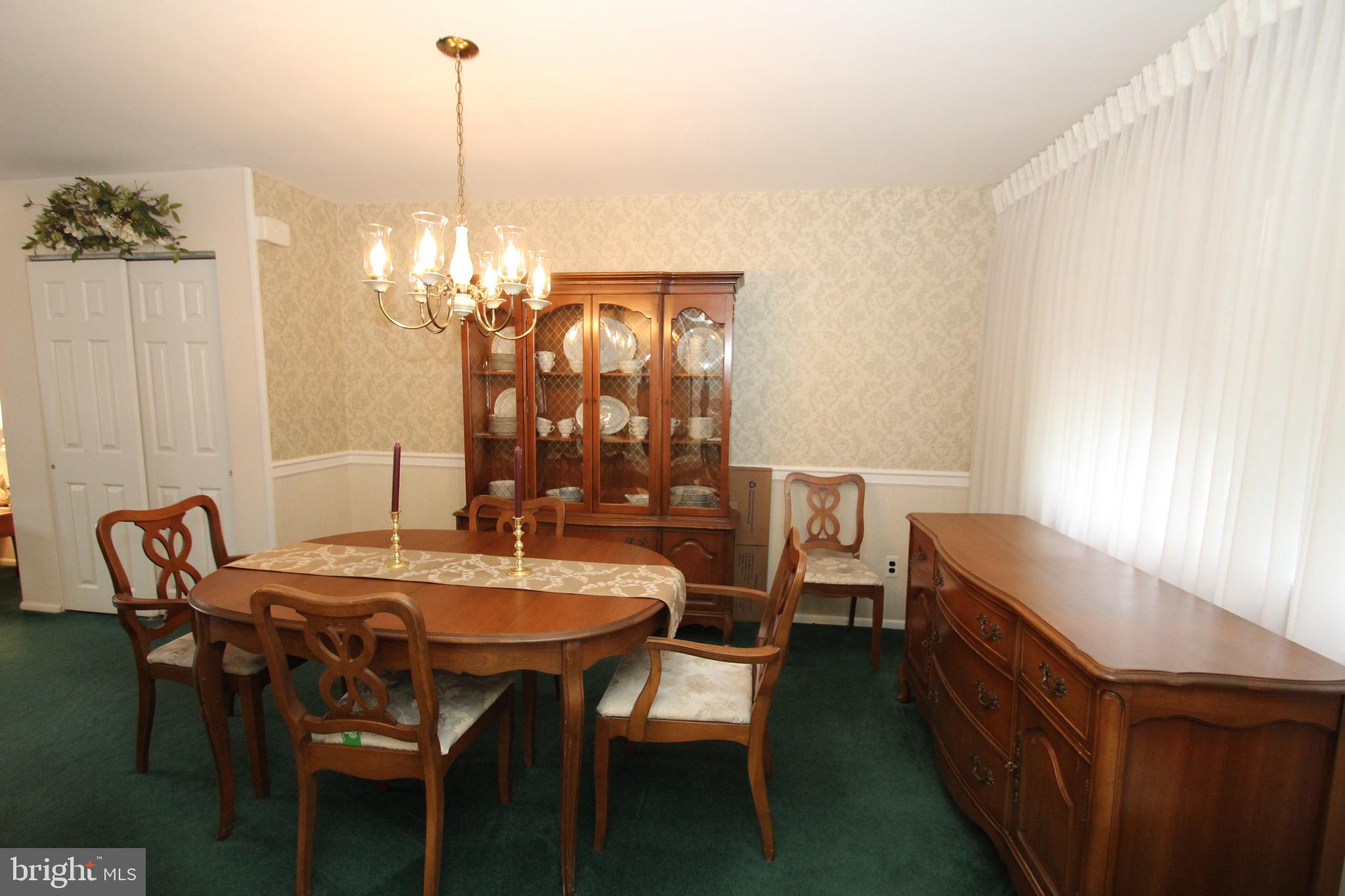 12437 Barbary Road Philadelphia, PA 19154 - Photo 7 of 23