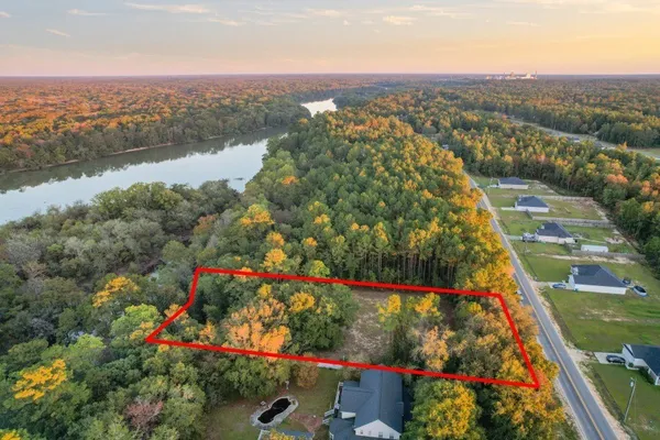 $89,000 | 450 Bluff Road, Jesup, GA 31545