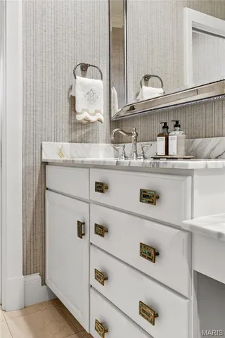 $4,449,000 | 1359 South Mason Road, St. Louis, MO 63131