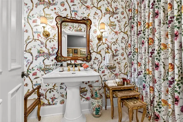 $4,449,000 | 1359 South Mason Road, St. Louis, MO 63131