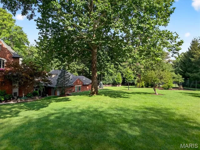 $4,449,000 | 1359 South Mason Road, St. Louis, MO 63131