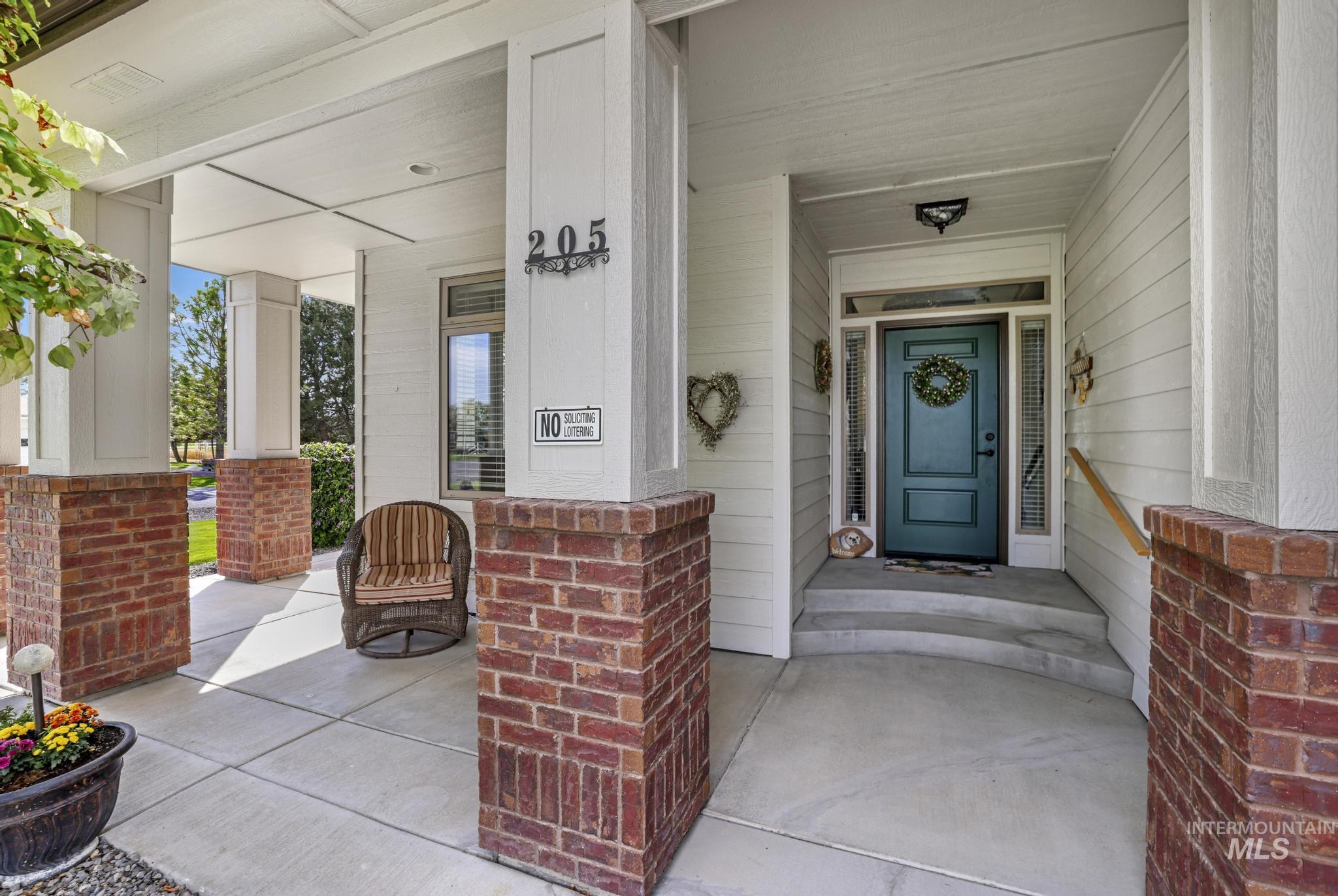 205 Edwards Drive Twin Falls, ID 83301 - Photo 3 of 49 Doorway to property with covered porch