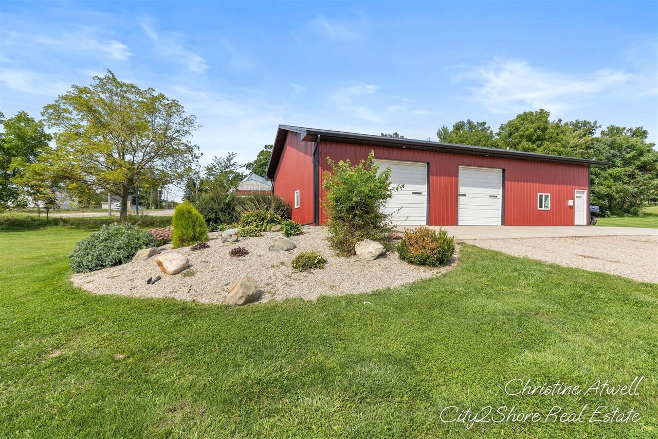 2908 Huddle Road Lake Odessa, MI 48849 - Photo 3 of 74 Gallery Image 3
