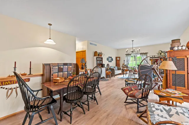 $215,000 | 2517 Sandhutton Avenue, Rockford, IL 61108