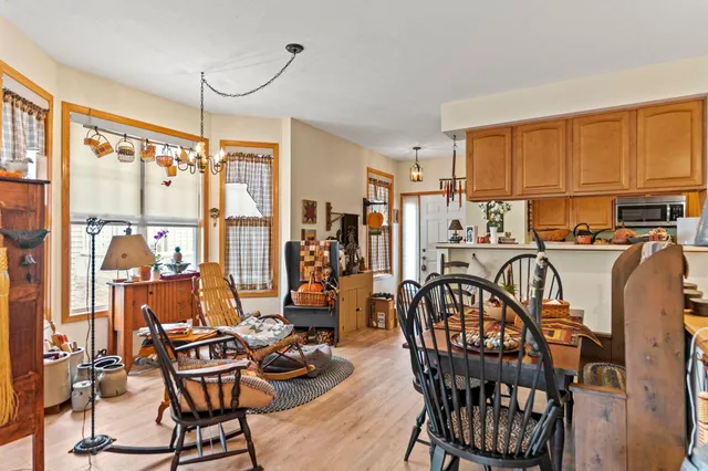 $215,000 | 2517 Sandhutton Avenue, Rockford, IL 61108