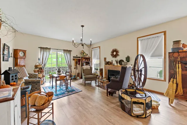 $215,000 | 2517 Sandhutton Avenue, Rockford, IL 61108