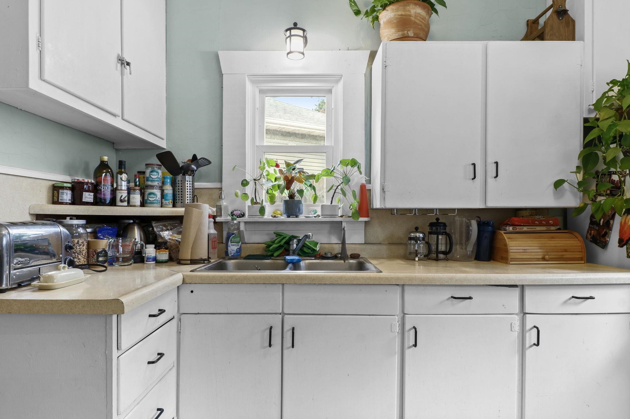 3222 Gregory Street Madison, WI 53711 - Photo 3 of 18