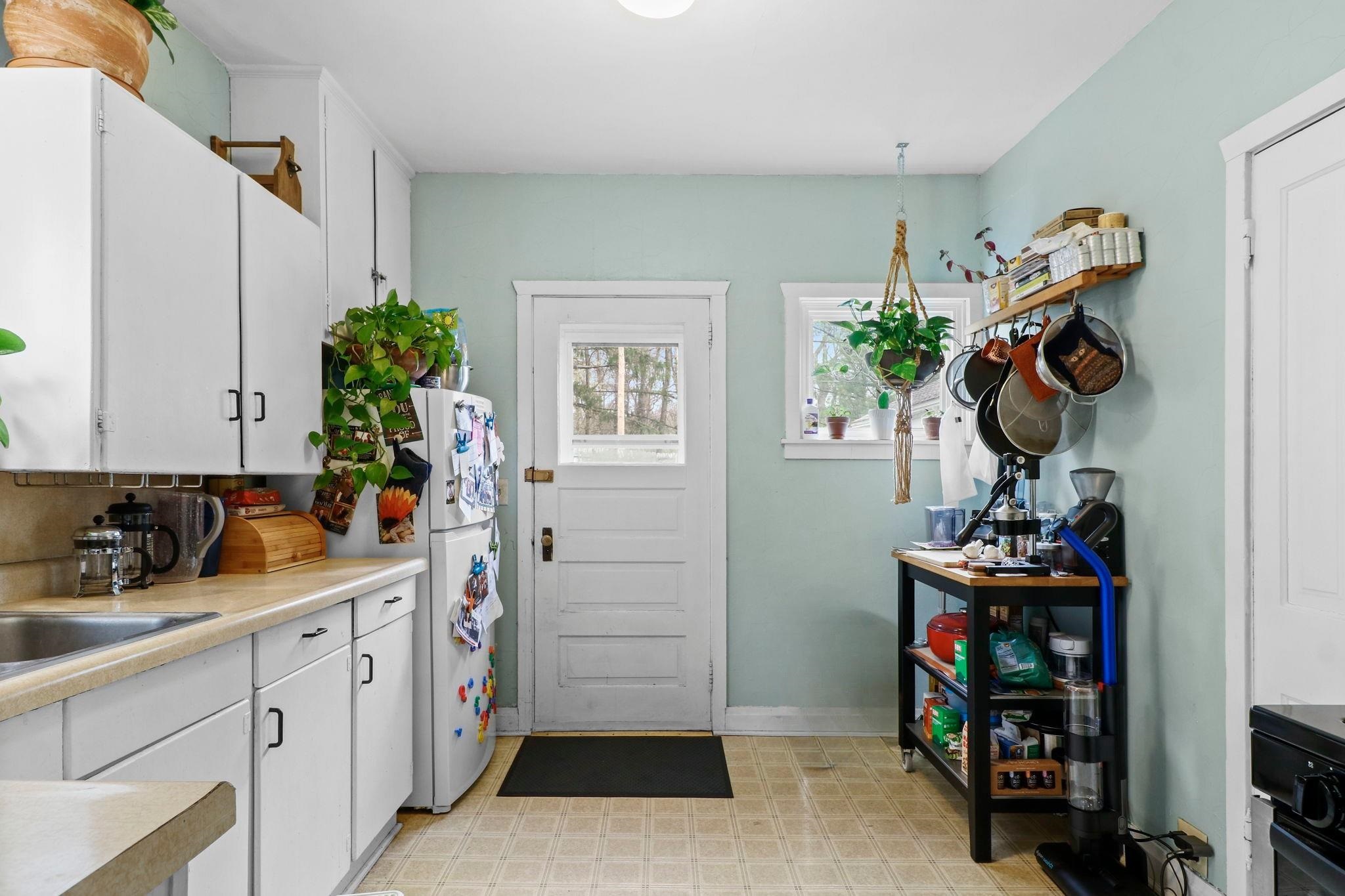 3222 Gregory Street Madison, WI 53711 - Photo 5 of 18