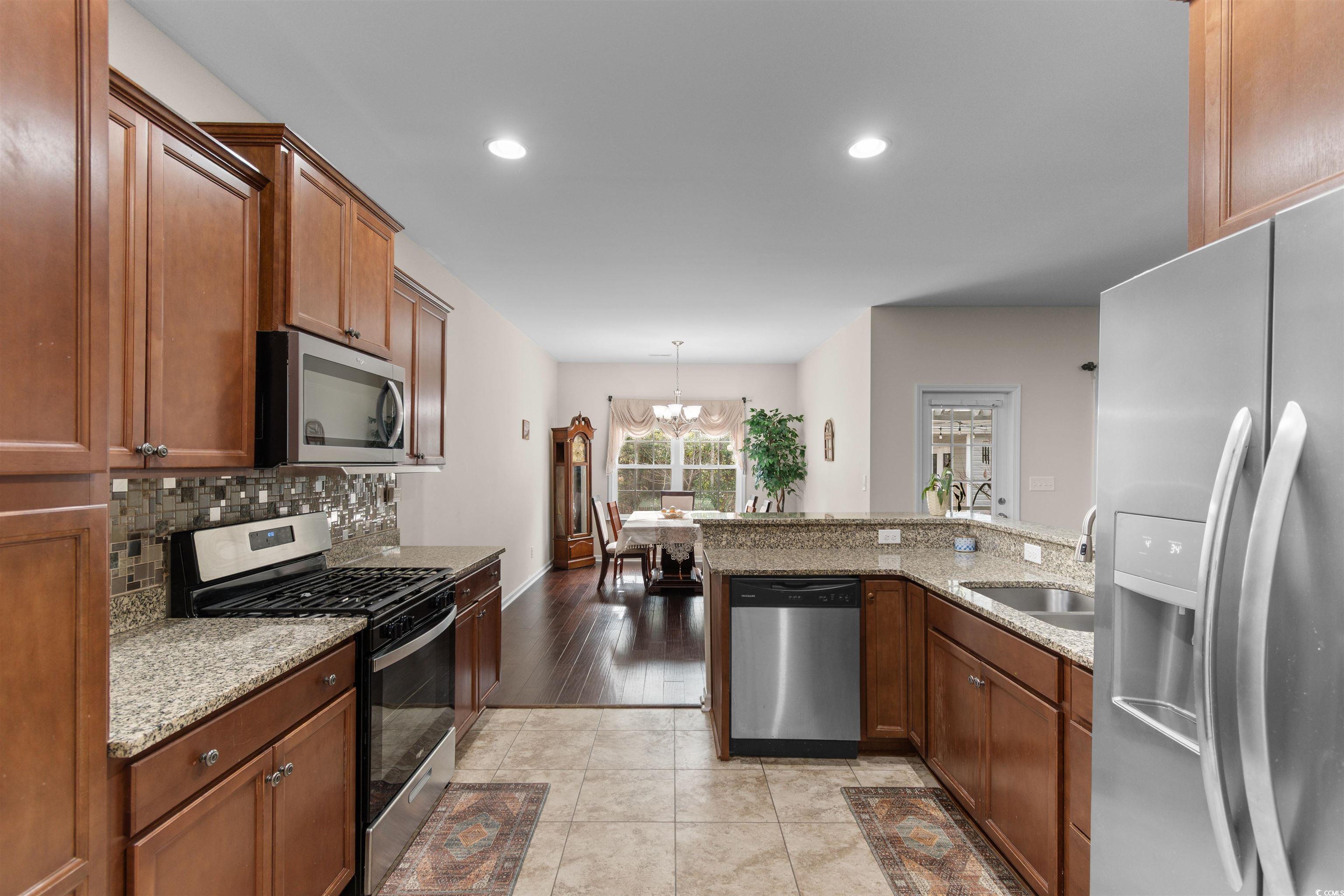 340 Barony Drive Conway, SC 29526 - Photo 8 of 40