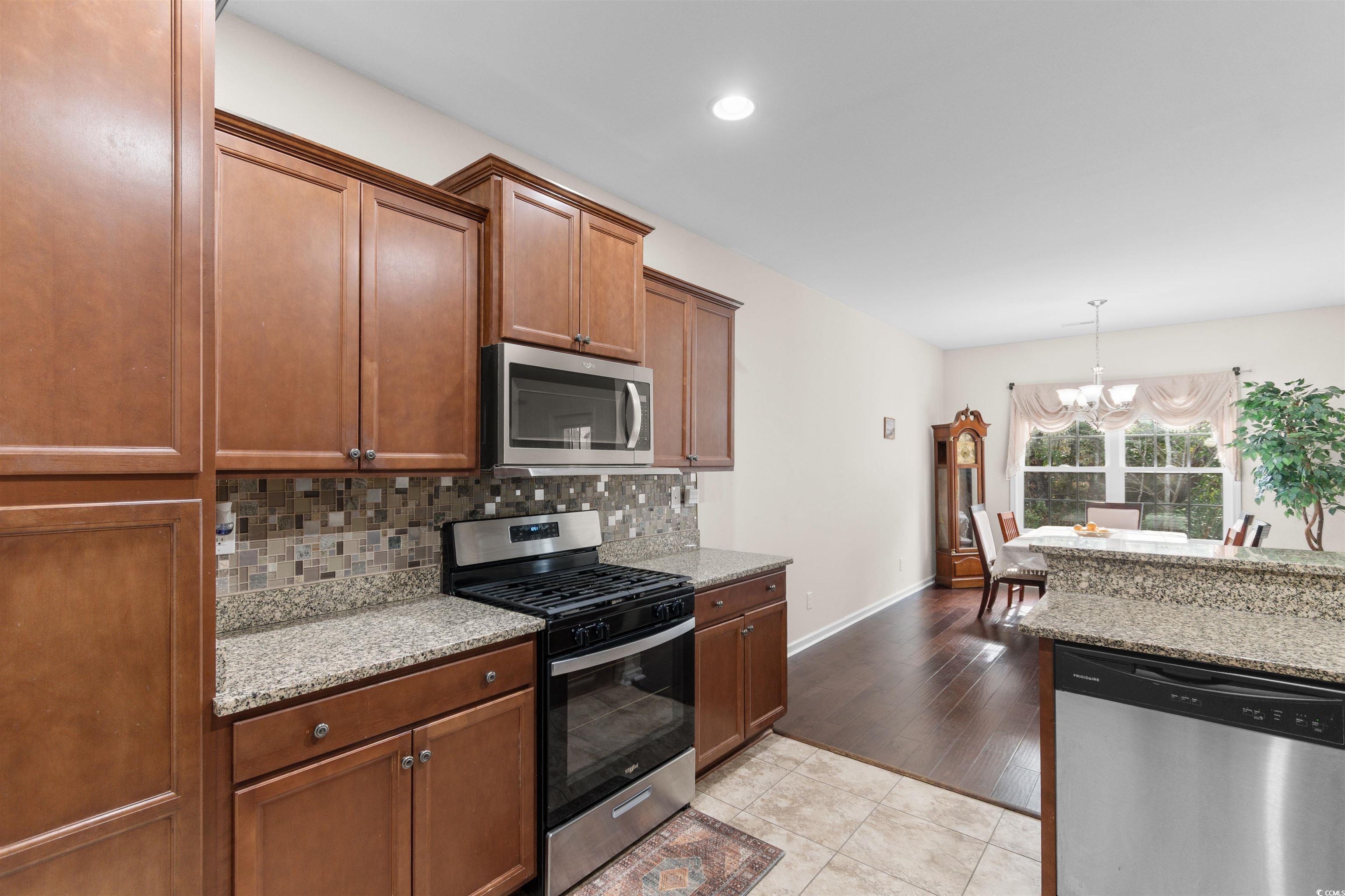 340 Barony Drive Conway, SC 29526 - Photo 9 of 40