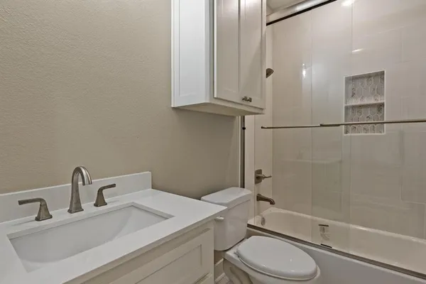 $285,000 | 226 Moreland Street, Pittsburg, TX 75686