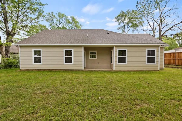 $285,000 | 226 Moreland Street, Pittsburg, TX 75686