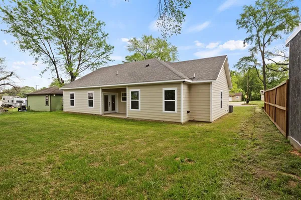 $285,000 | 226 Moreland Street, Pittsburg, TX 75686