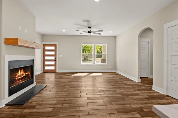 $285,000 | 226 Moreland Street, Pittsburg, TX 75686