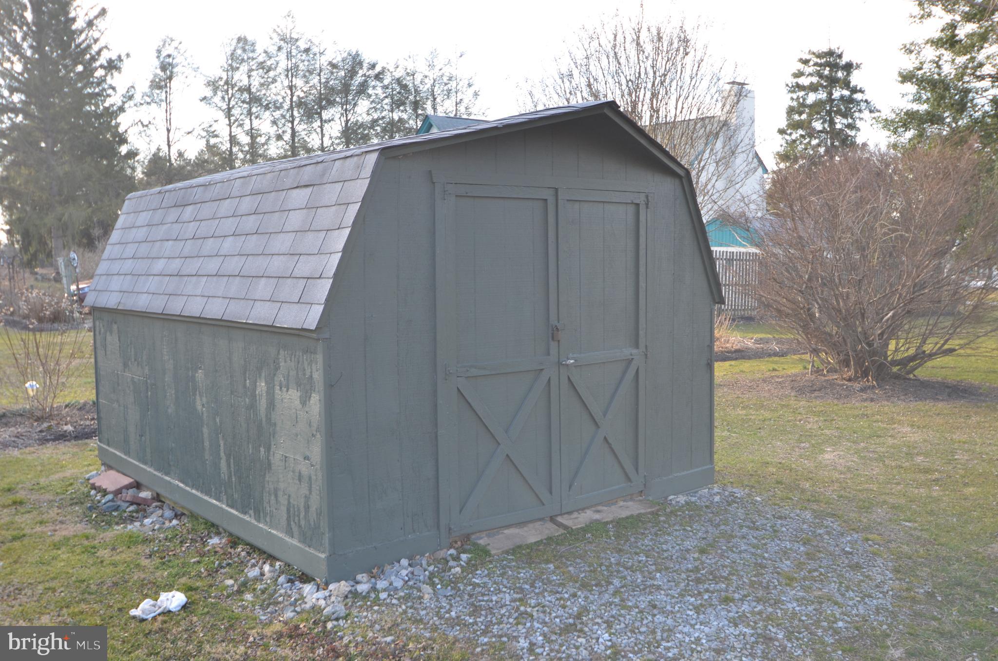 425 State Road West Grove, PA 19390 - Photo 9 of 22 Storage shed
