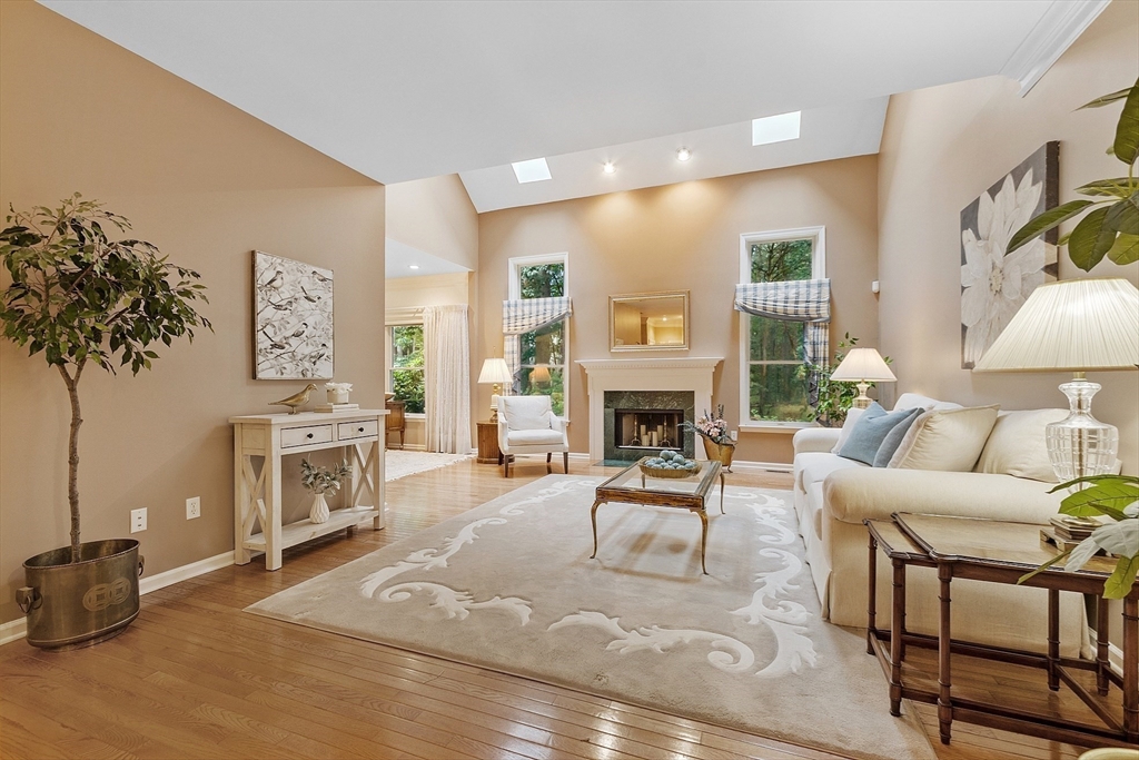 1 Emery Road, Unit 1 Bedford, MA 01730 - Photo 5 of 41 Gallery Image 5