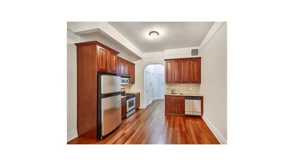 $3,300 | 155 East 85th Street, Unit 31 | Upper East Side