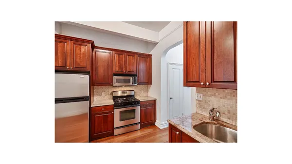 $3,300 | 155 East 85th Street, Unit 31 | Upper East Side