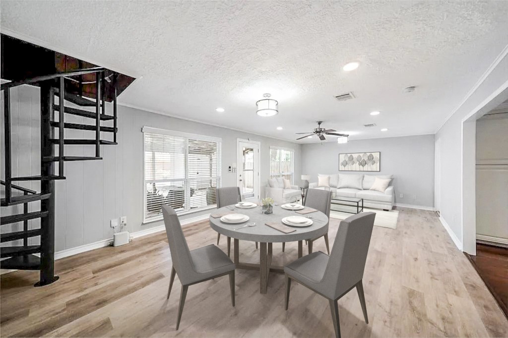 1803 Libbey Drive Houston, TX 77018 - Photo 23 of 44 View from the dining area to the living area.