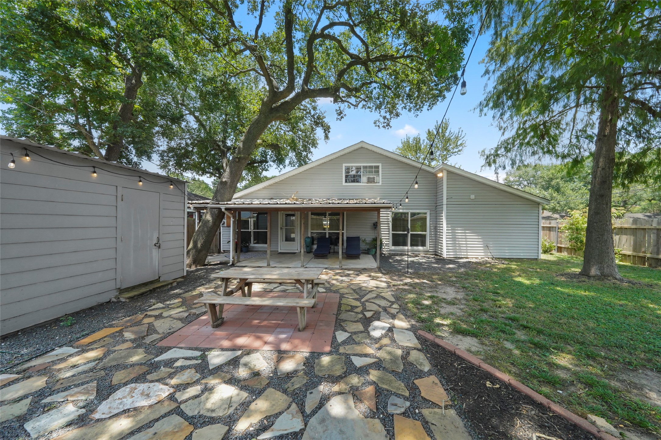 1803 Libbey Drive Houston, TX 77018 - Photo 39 of 44