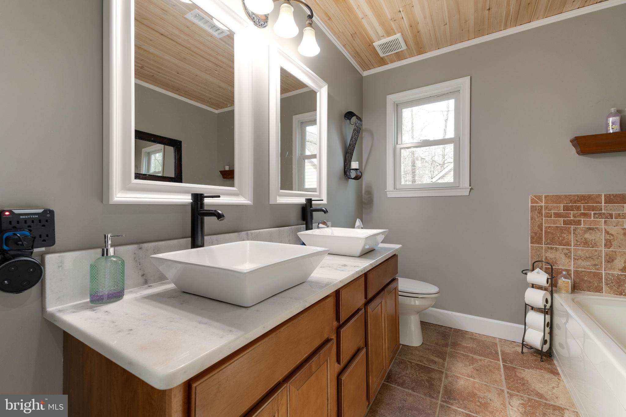 3623 Calvert Street Edgewater, MD 21037 - Photo 26 of 38 Primary Bath A